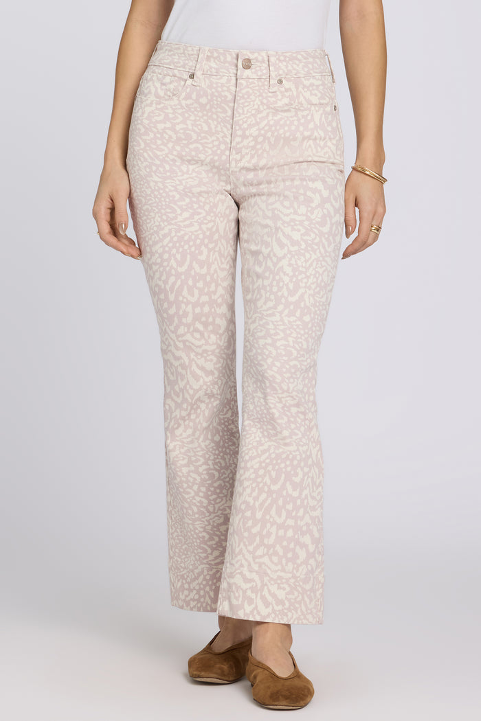 Billie Mini Bootcut Ankle Jeans In Petite - Snow Leopard