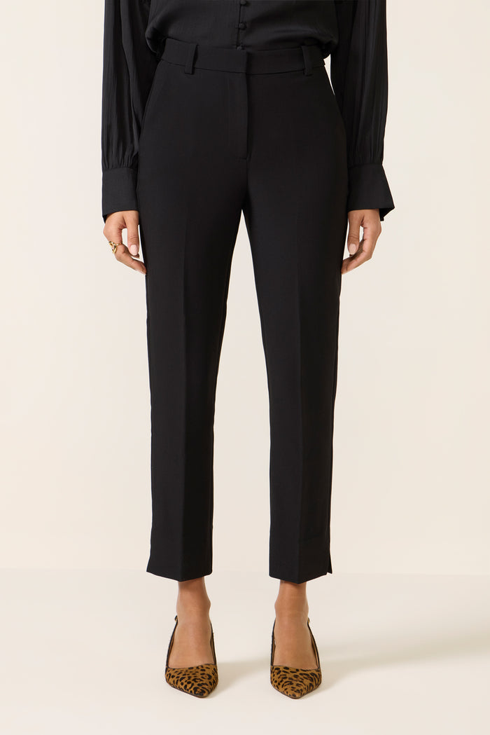 The Favorite Cigarette Pant