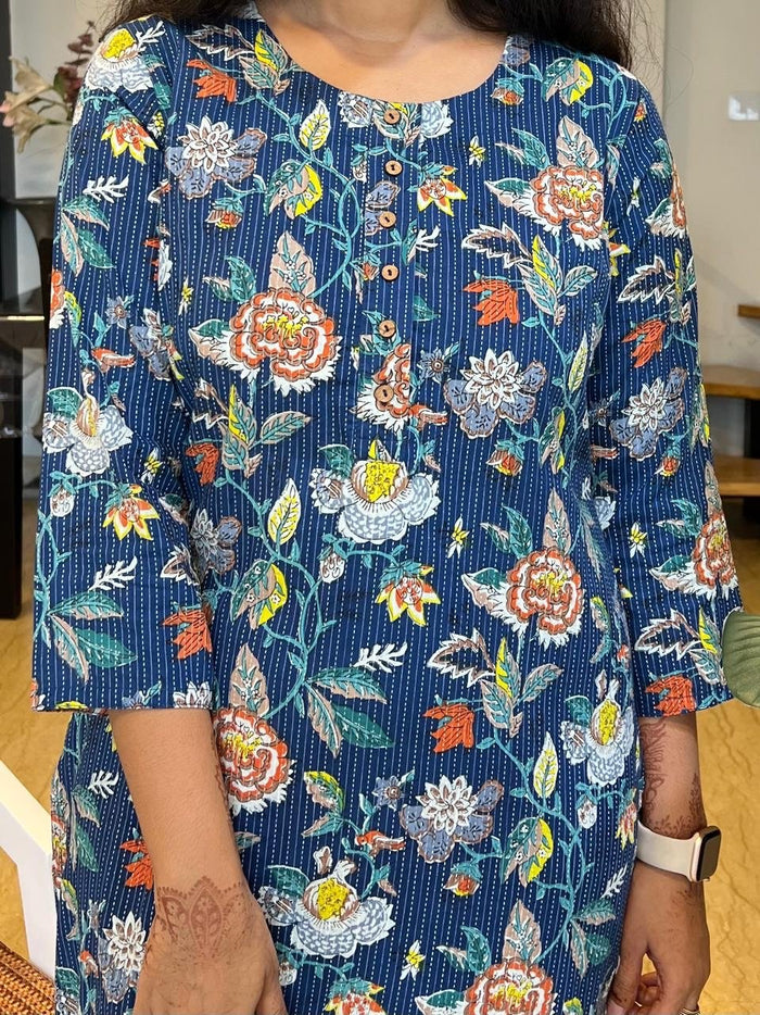 Weekend Round Neck Kurta- Blue Multi