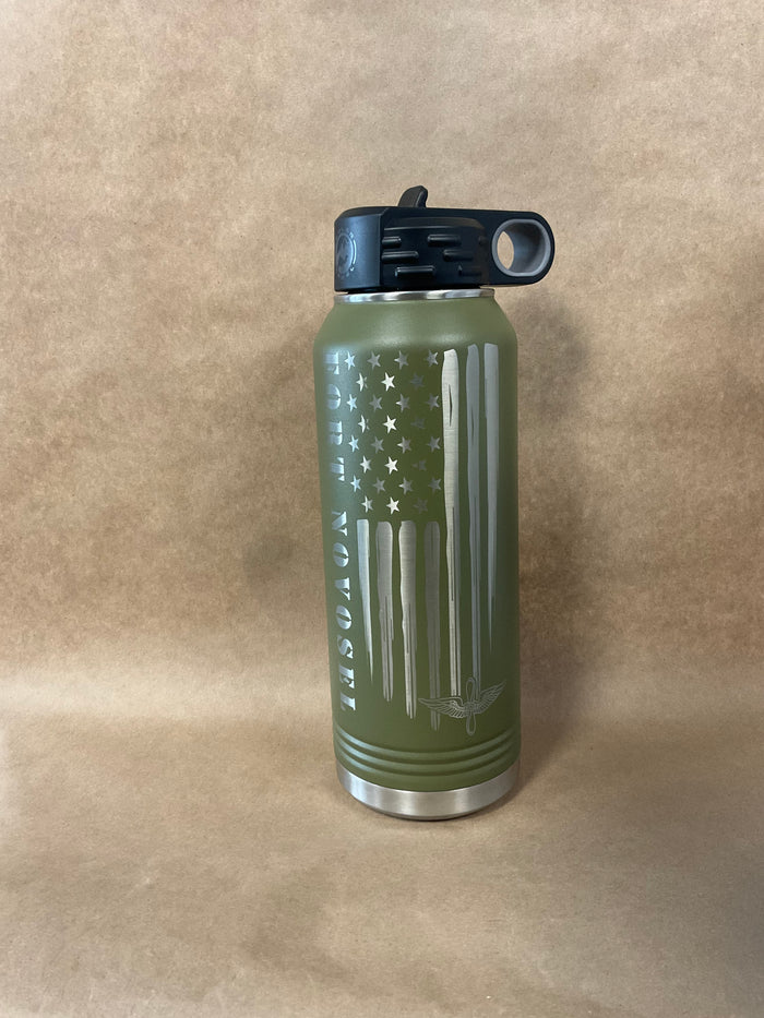 32oz Water Bottle with etched Flag