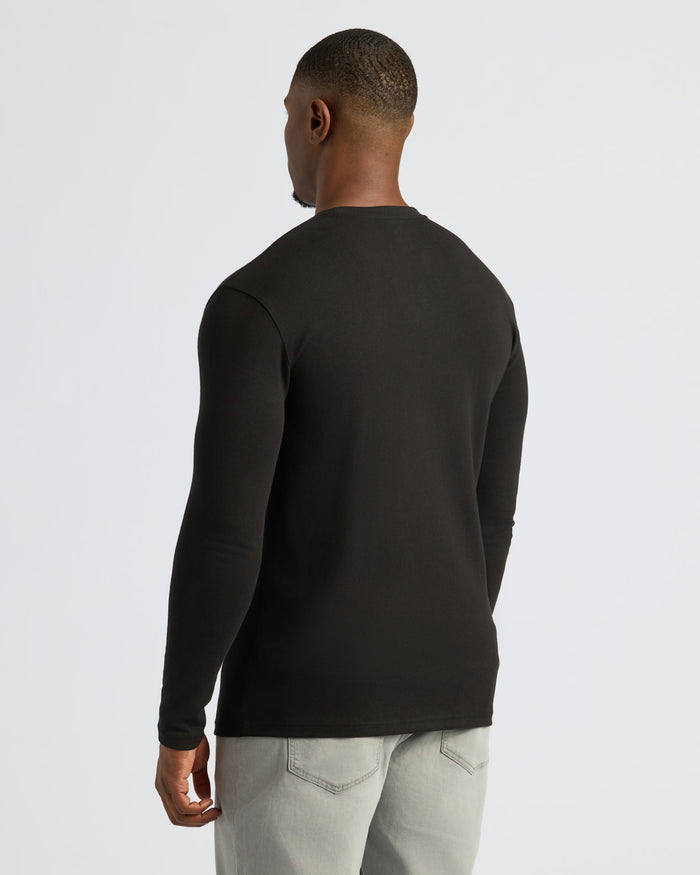 Black & Carbon Tall Heavyweight Long Sleeve Pocket Crew 2-Pack worn by man.