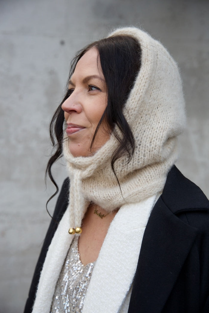 Feather Hood