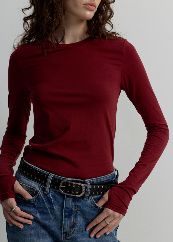 LONG-SLEEVE CREWNECK TEE