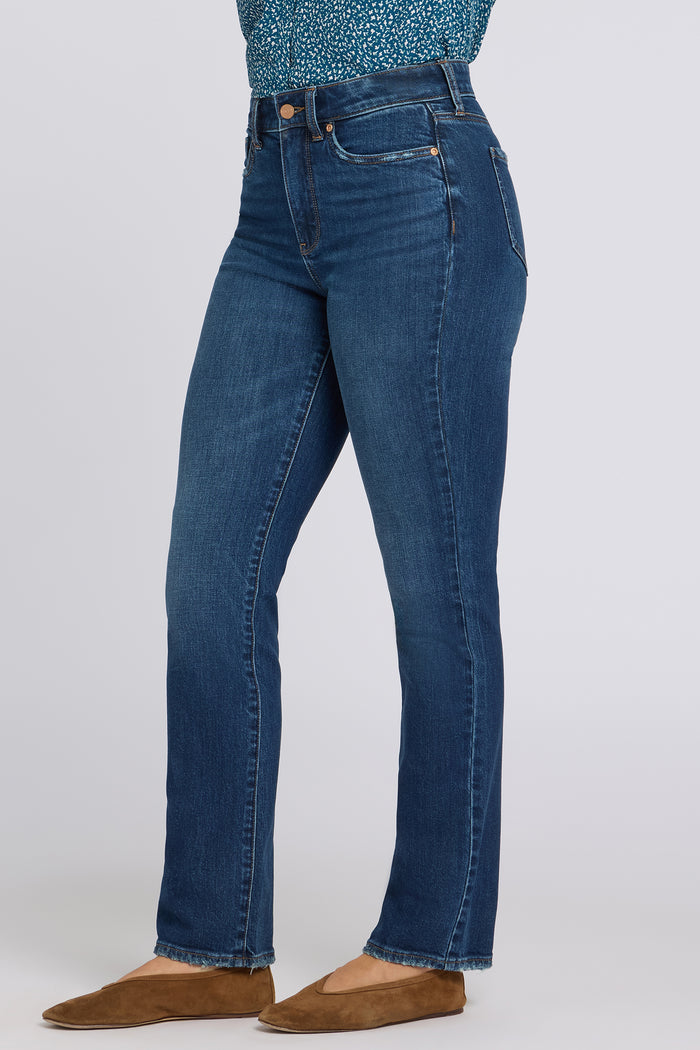 Marilyn Straight Jeans In Petite - Sunset Villa