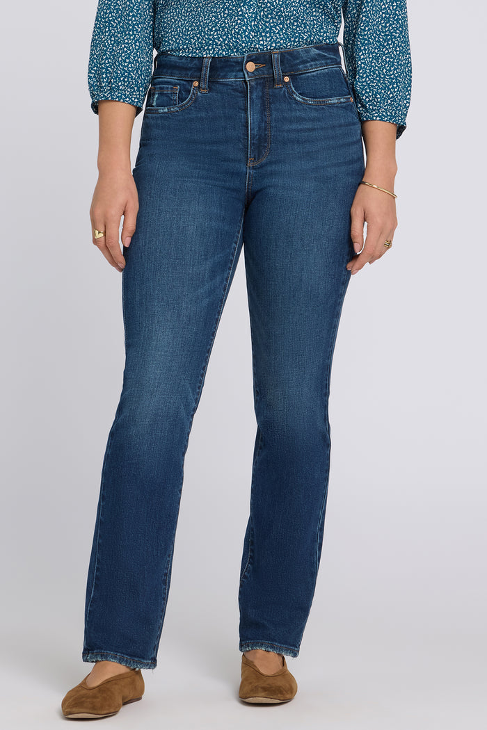 Marilyn Straight Jeans In Petite - Sunset Villa