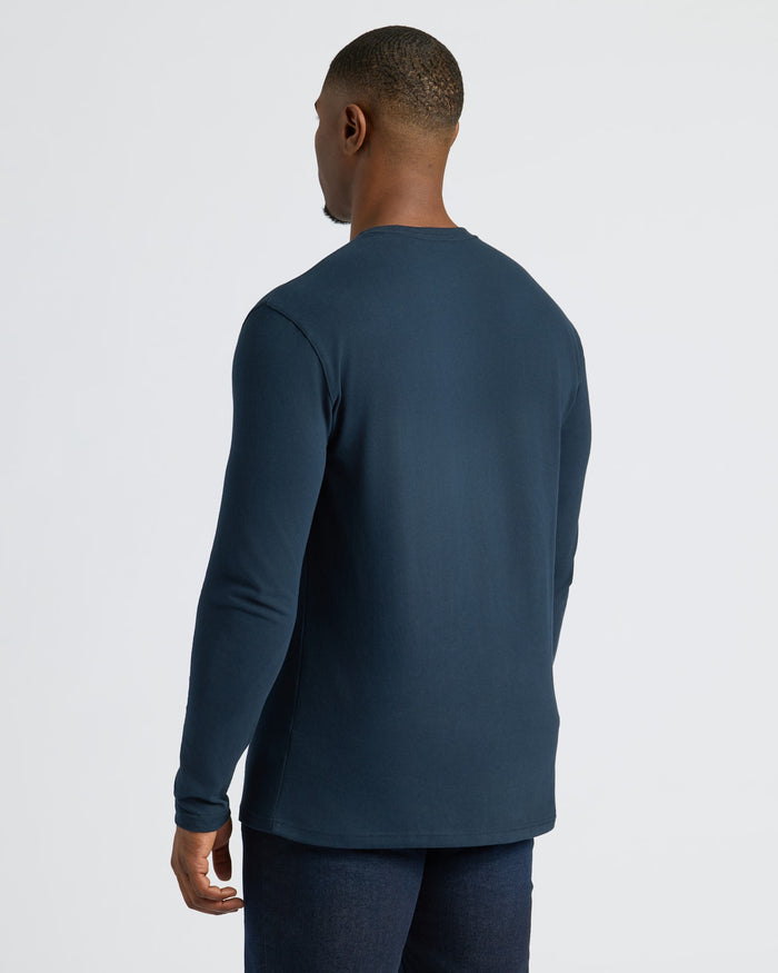 Back view of Black & Navy Tall Heavyweight Long Sleeve Pocket Crew.