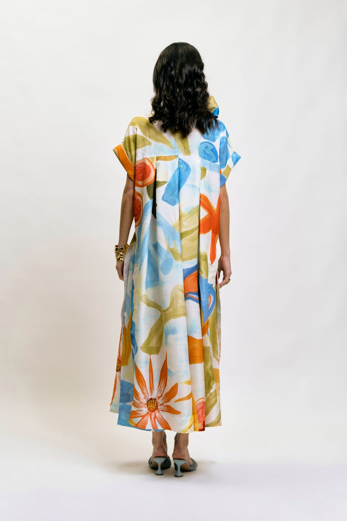 Contemporary women’s set for elevated everyday wear
