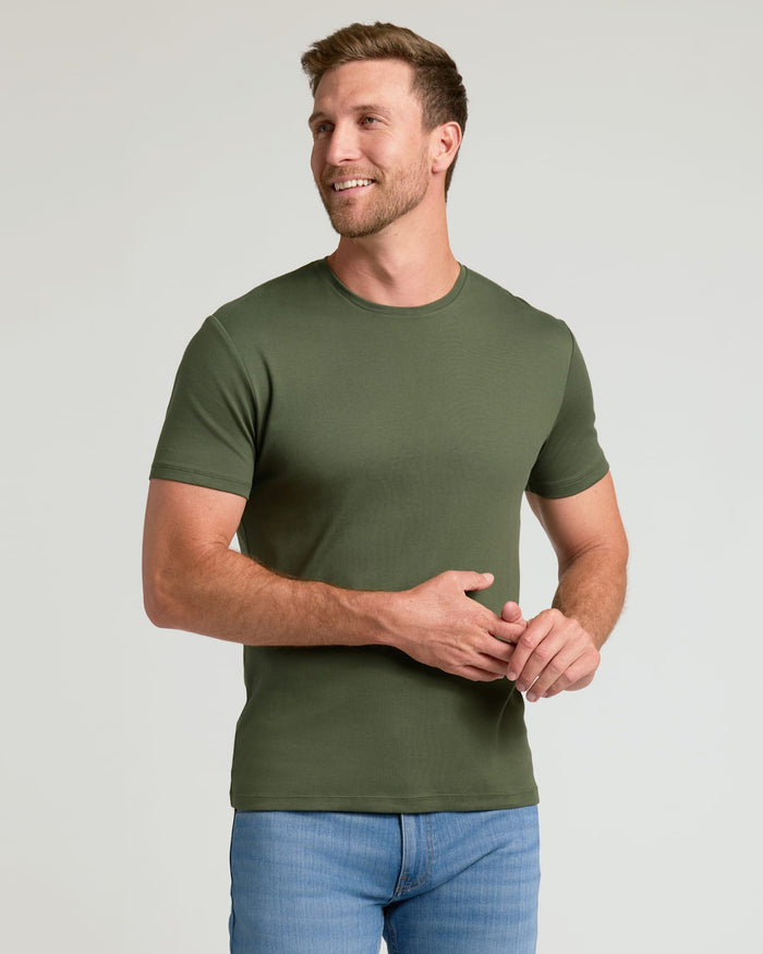 Man wearing All Grove Pima Cotton Blend Crew 4-Pack.