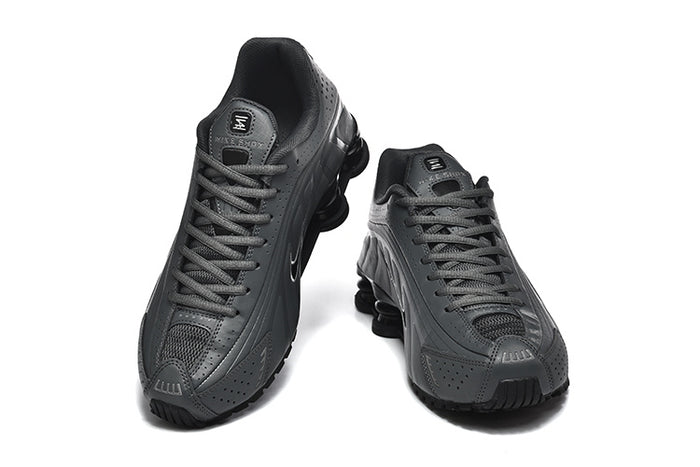 R4 Grey Black