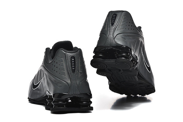 R4 Grey Black