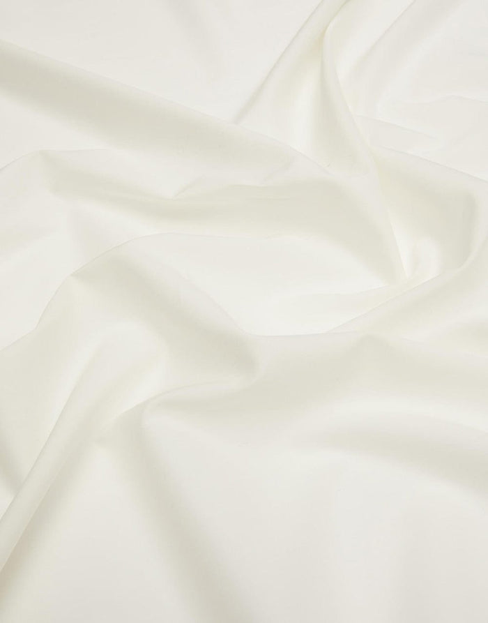 Liberty Fabrics Liberty Fabrics Tana Lawn® Plain Plain Tana Lawn® Liberty Fabrics Tana Lawn® Paper White Plain 100601119/04