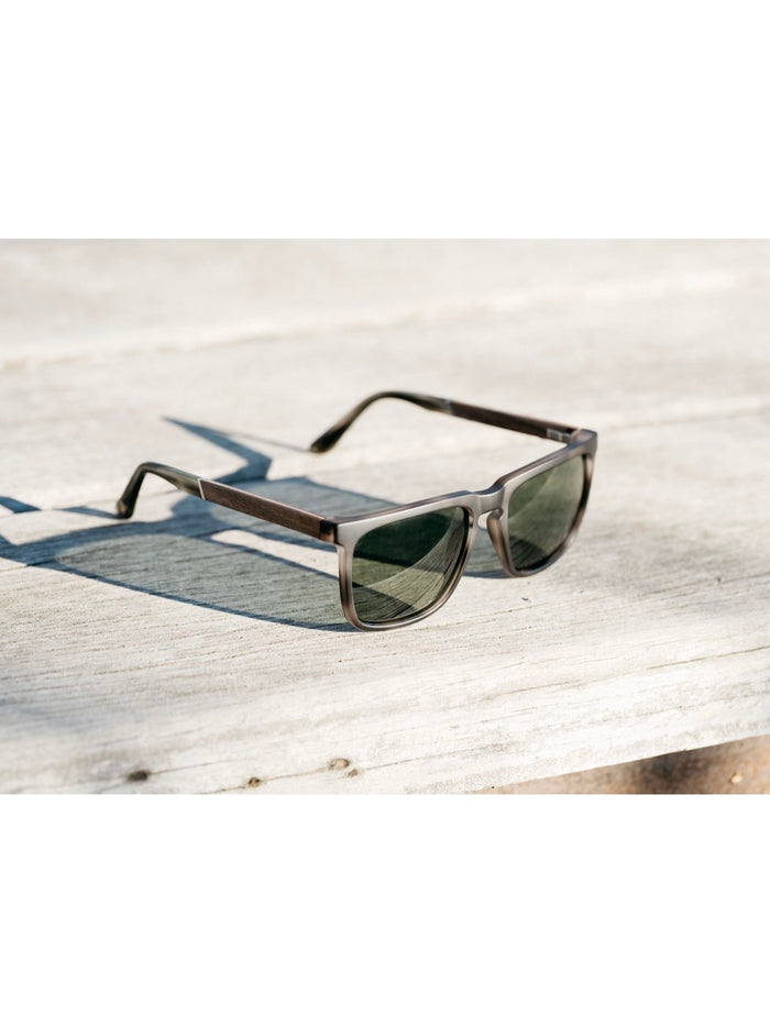 Ridge Matte Pearl Grey // Walnut - HD Plus Polarized G15