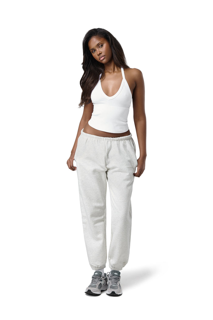 Model Eman is 5'9" and wears a size S.