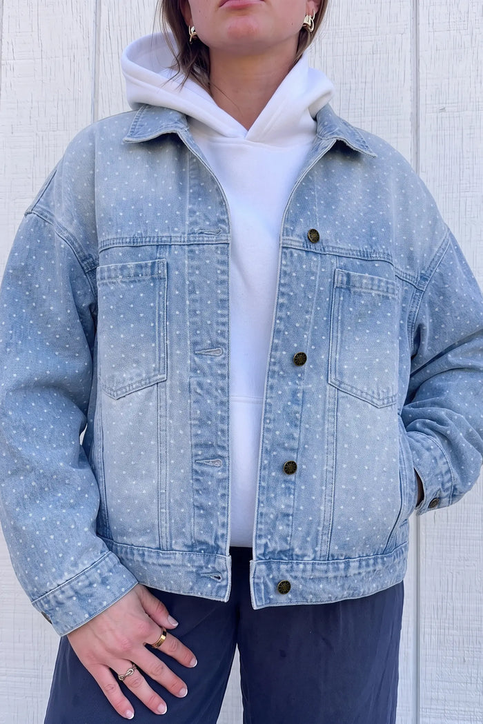 Sky Blue Polka Dot Long Sleeve Collar Pocket Casual Shift Silhouette Denim Jacket – Light Blue