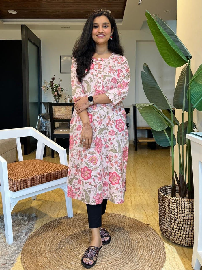 Weekend Round Neck Kurta- Pastel Pink Florals